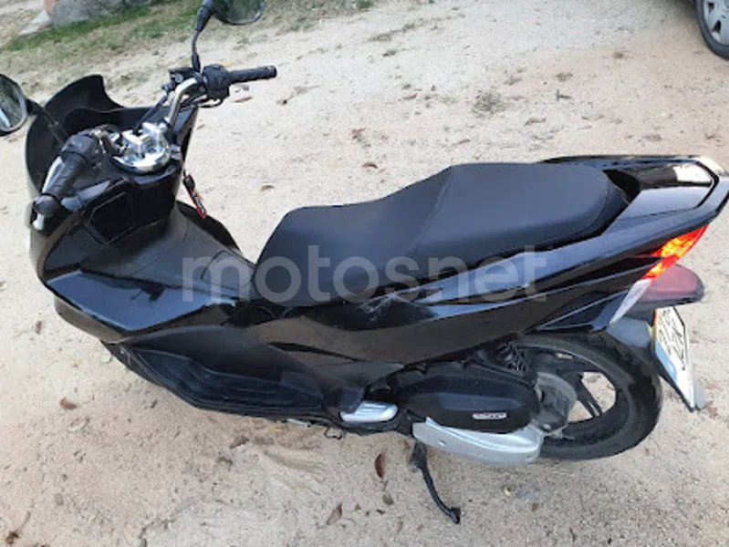Honda PCX 125 – Vista 7