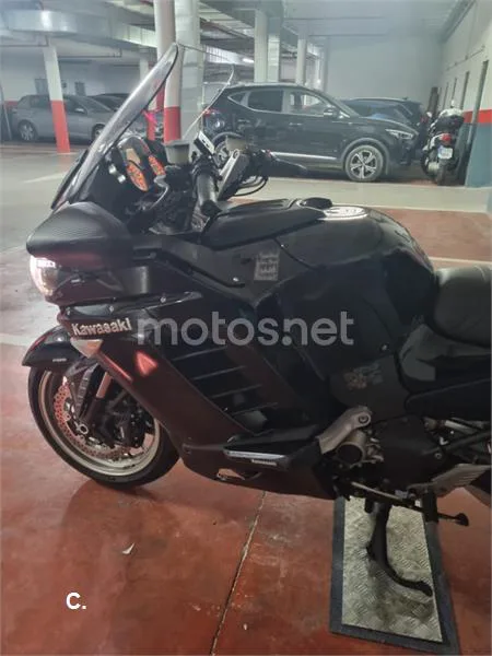 Kawasaki 1400GTR - Vista 21