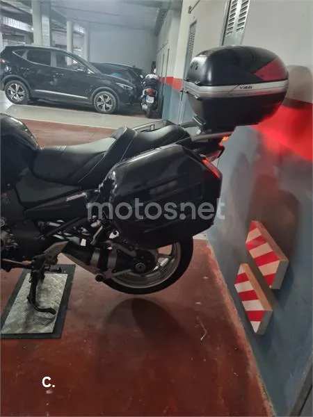 Kawasaki 1400GTR - Vista 23