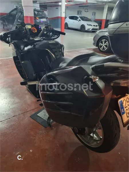 Kawasaki 1400GTR - Vista 6