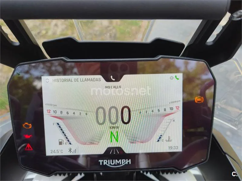 Triumph Tiger 900 - Vista 9