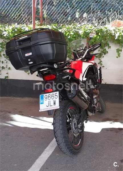Honda CRF1000L Africa Twin - Vista 5