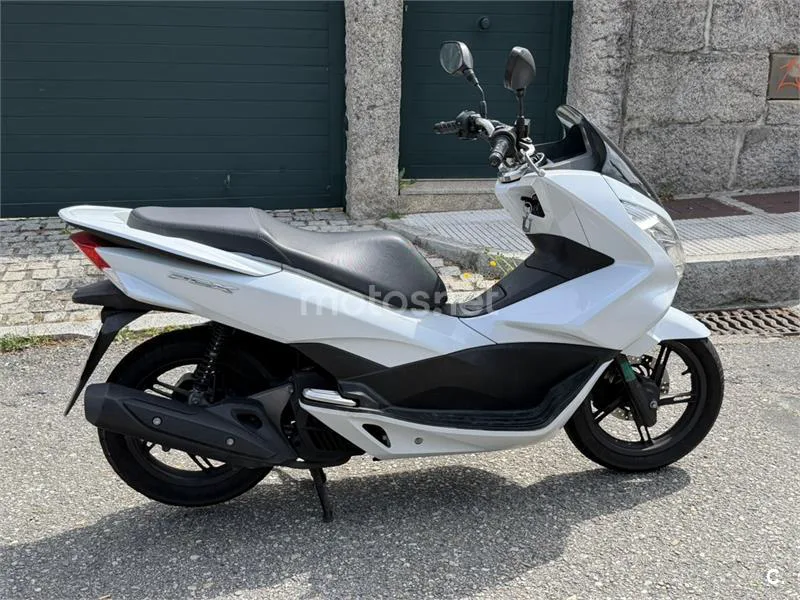Honda PCX125 2180 € 2015 Pontevedra - 1