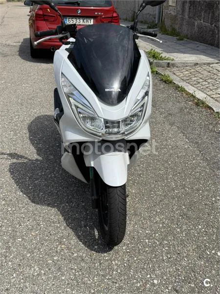 Honda PCX125 - Vista 11