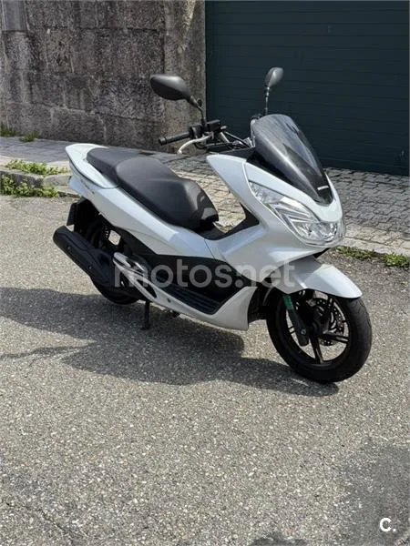 Honda PCX125 - Vista 4