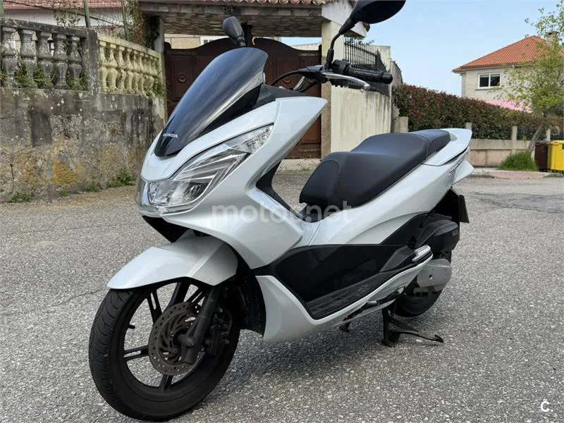 Honda PCX125 - Vista 10