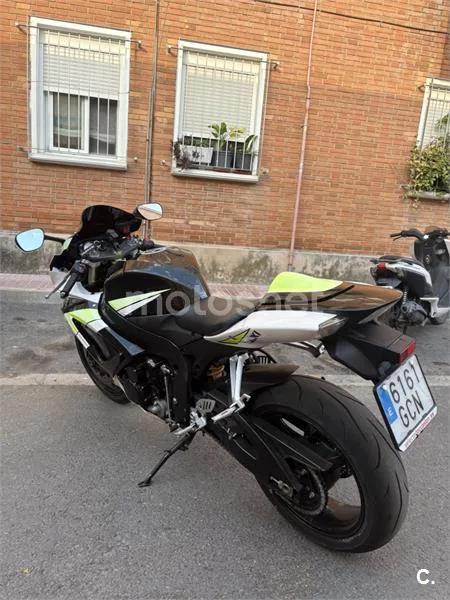 Suzuki GSX-R600 - Vista 4