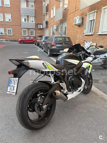 Suzuki GSX-R600 - Vista 6