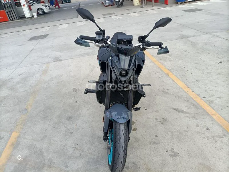 Yamaha MT-09 - Vista 6