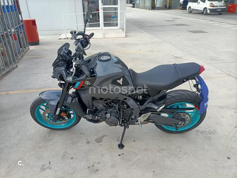 Yamaha MT-09 - Vista 7