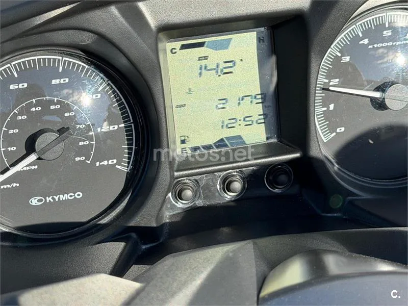 Kymco X-Town CT 125 - Vista 3
