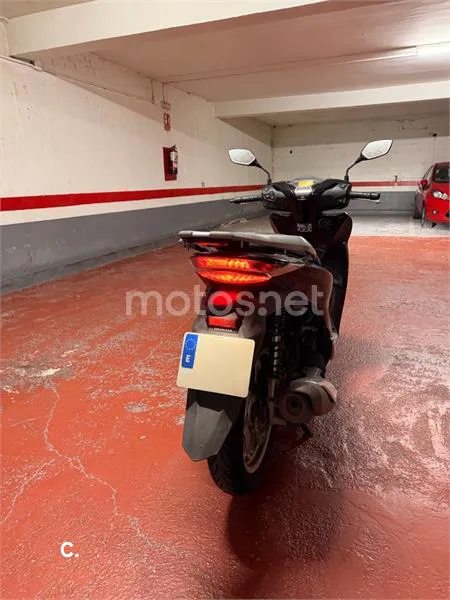 Honda SH125i - Vista 4