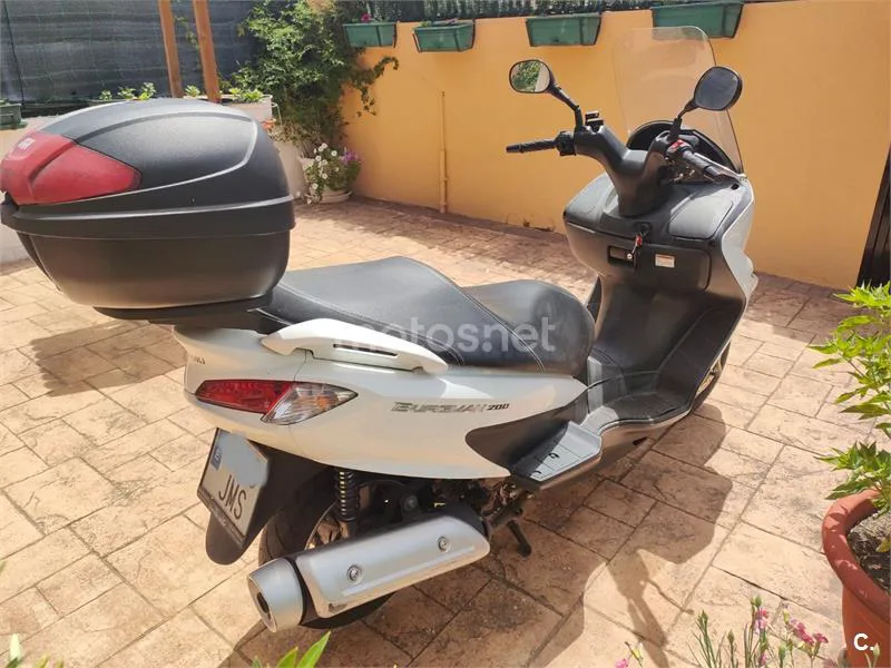 Suzuki Burgman 200 - Vista 7
