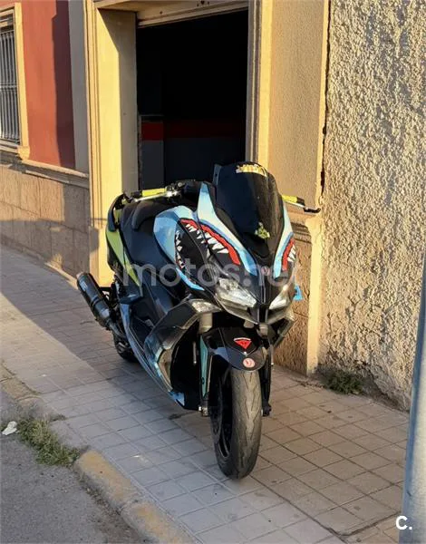 Kymco Xciting S 400 - Vista 3