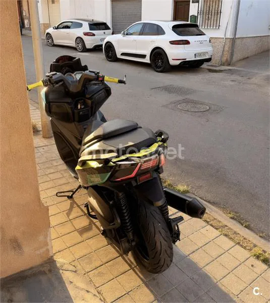 Kymco Xciting S 400 - Vista 5