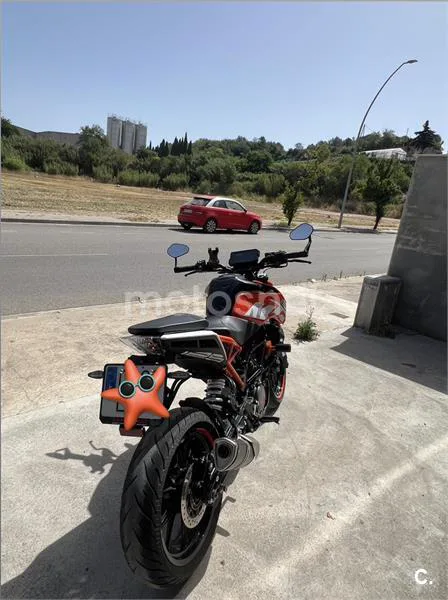 KTM 125 – Vista 3