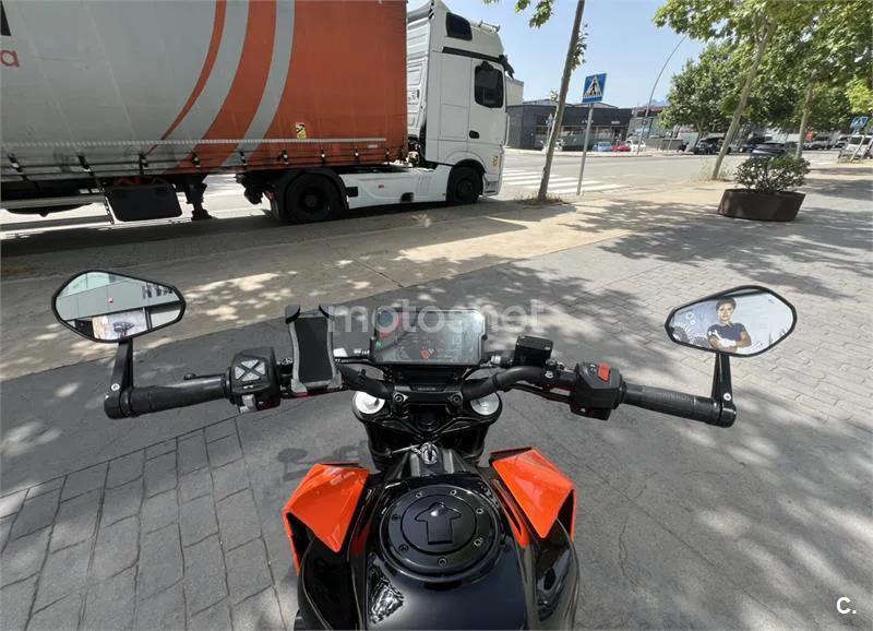 KTM 125 – Vista 8