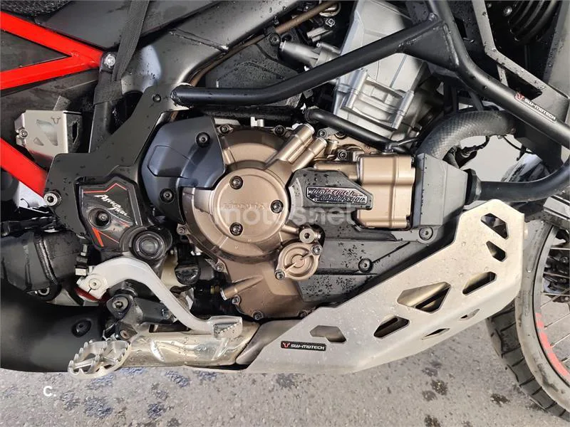 Honda CRF1100L Africa Twin - Vista 4