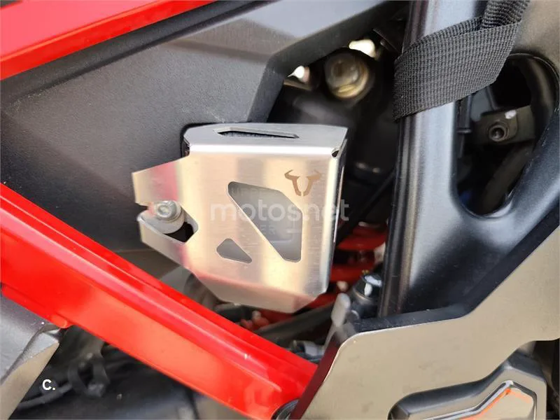 Honda CRF1100L Africa Twin - Vista 9
