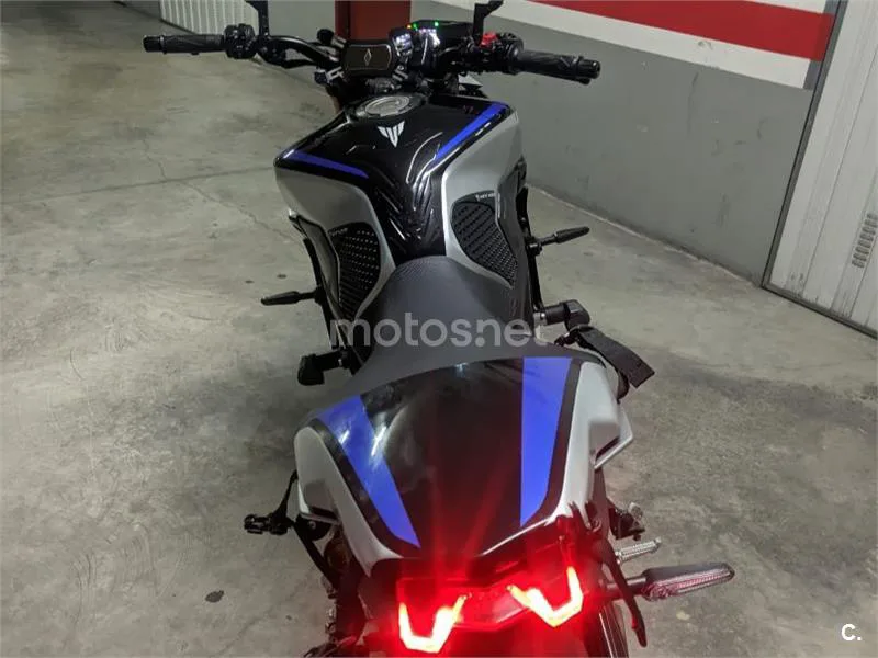 Yamaha MT-09 8000 € 2018 Zaragoza - 2