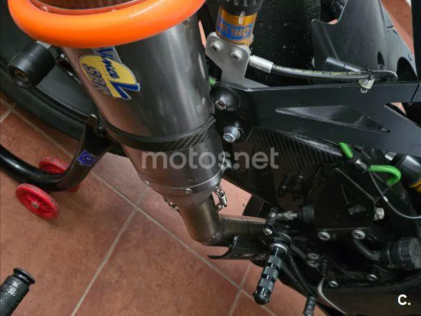 Kawasaki Ninja ZX-10RR - Vista 13