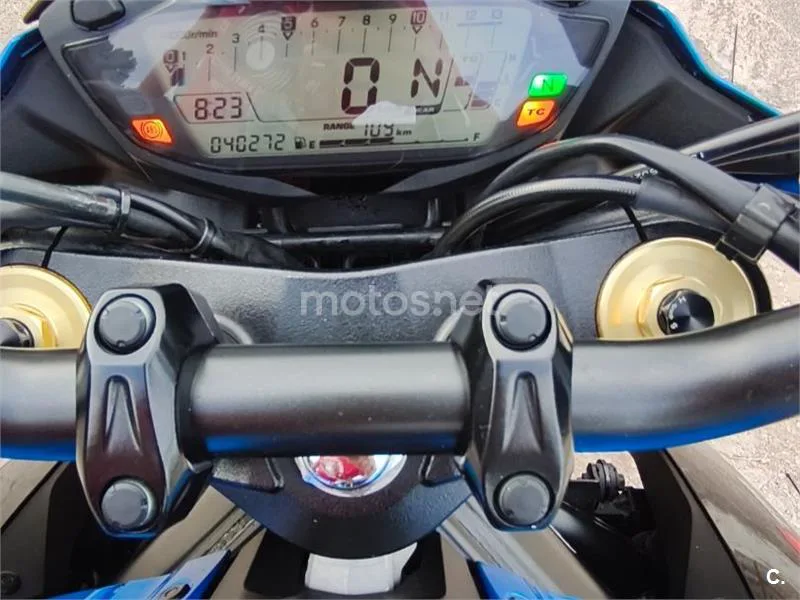 Suzuki GSX-S750 - Vista 7