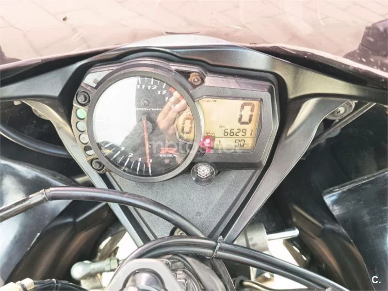 Suzuki GSX-R1000 - Vista 3