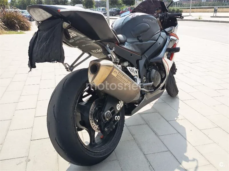 Suzuki GSX-R1000 - Vista 4