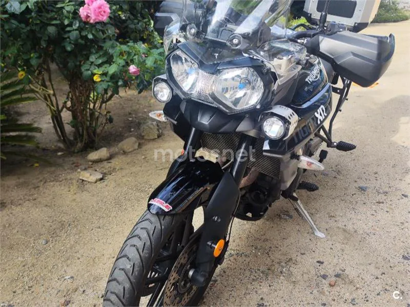 Triumph Tiger 800 XR - Vista 3