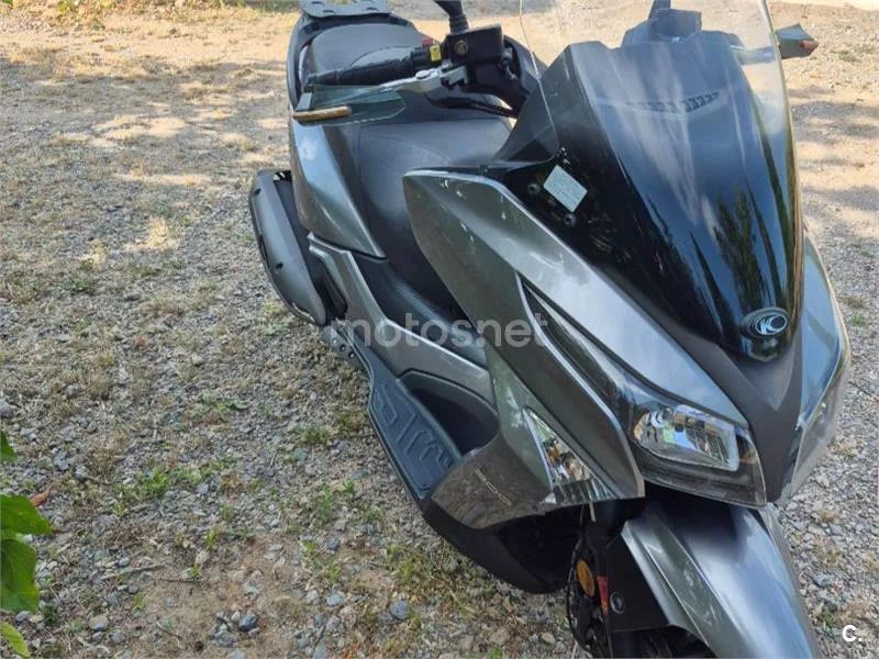Kymco Grand Dink 300 - Vista 5