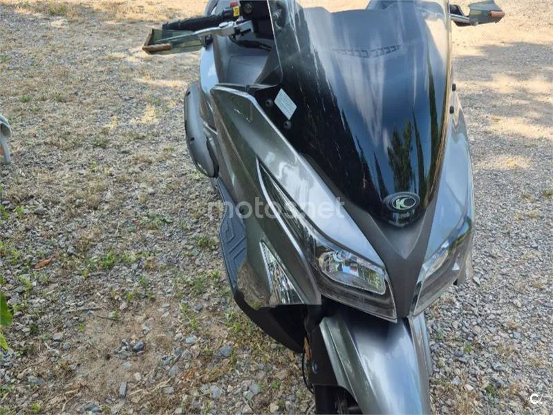 Kymco Grand Dink 300 - Vista 6