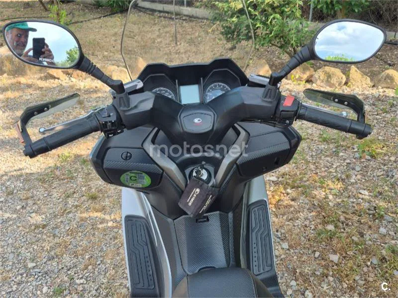 Kymco Grand Dink 300 - Vista 8