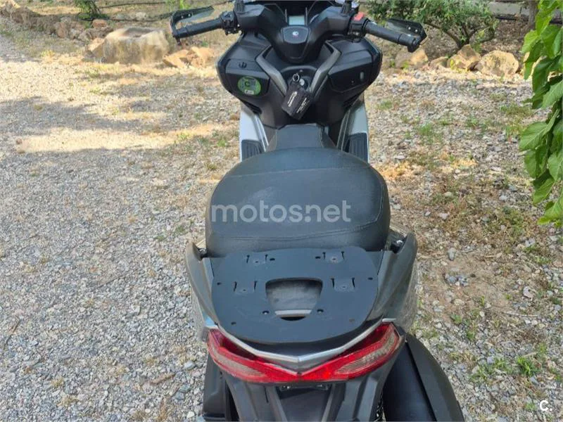 Kymco Grand Dink 300 - Vista 9