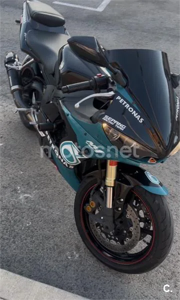 Yamaha YZF-R6 - Vista 14