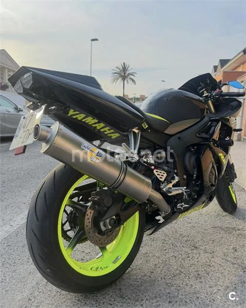 Yamaha YZF-R6 - Vista 3