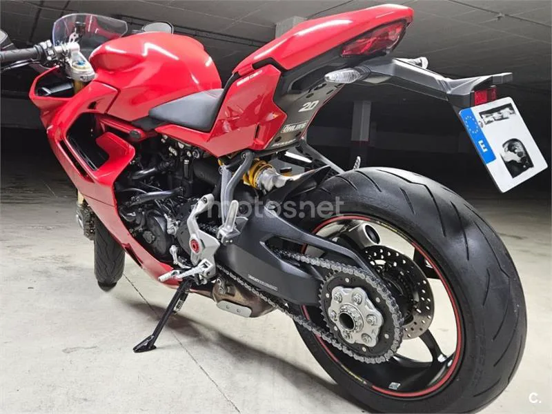 Ducati SuperSport - Vista 3