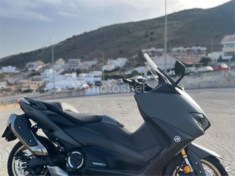 Yamaha TMAX 560 - Vista 5