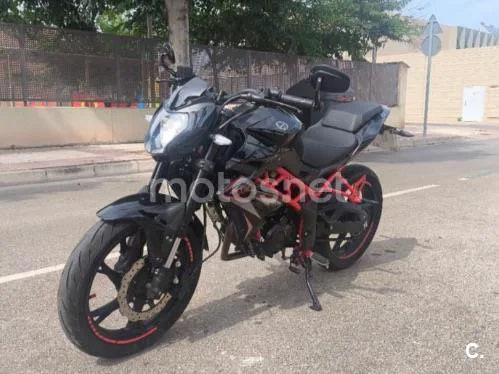Benelli BN 125 – Vista 3