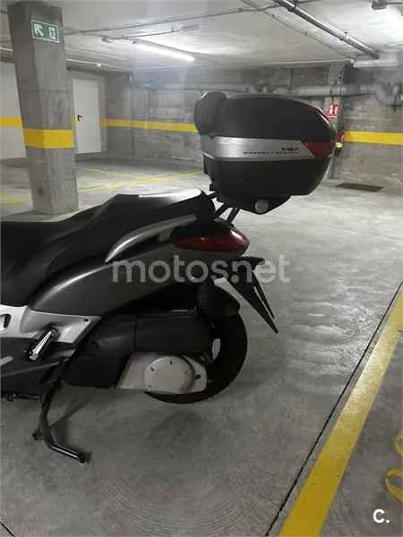 Yamaha XMAX 250 – Vista 10
