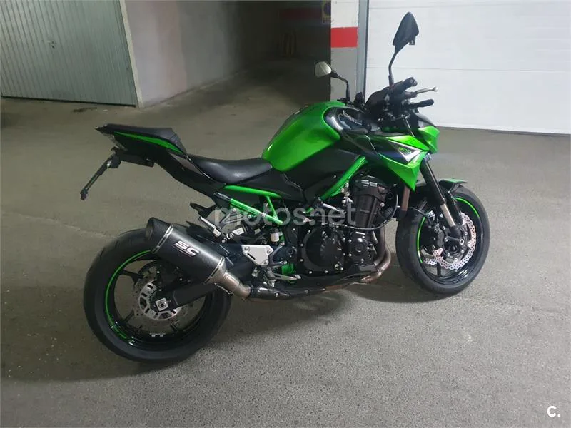 Kawasaki Z900 - Vista 3