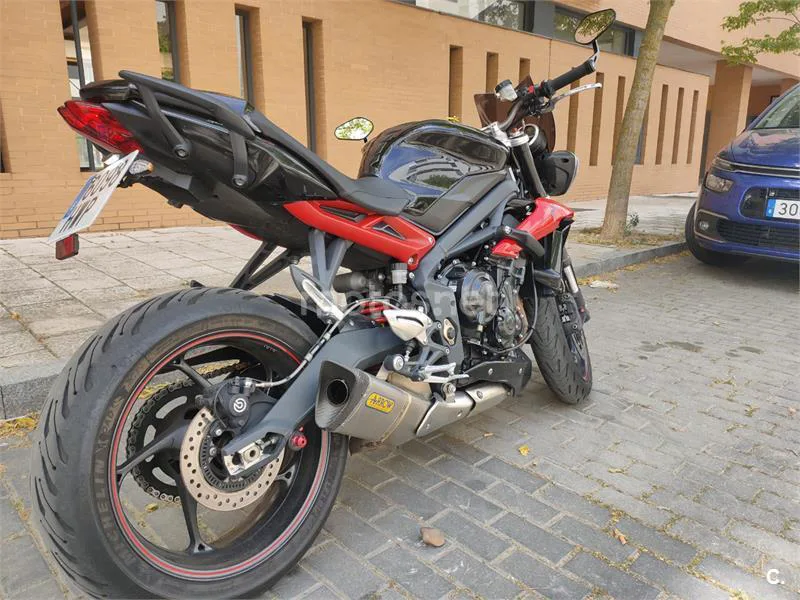 Triumph Street Triple R - Vista 3