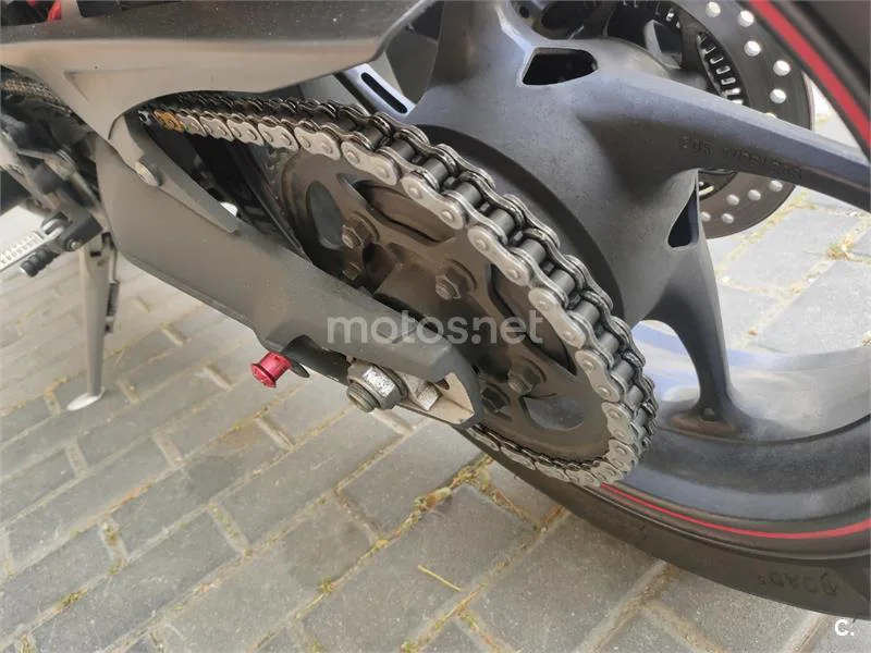 Triumph Street Triple R - Vista 9