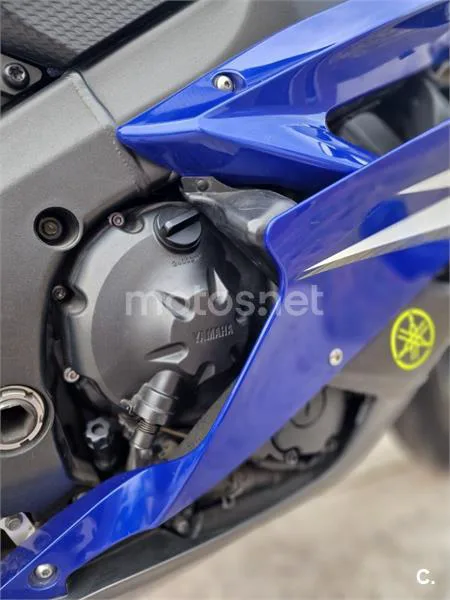 Yamaha YZF-R6 - Vista 14