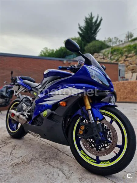 Yamaha YZF-R6 - Vista 8