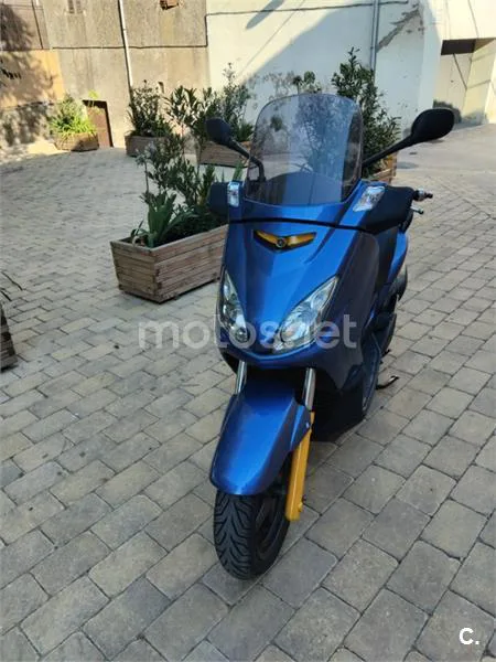 Yamaha XMAX 125 1400 € 2008 Girona - 1