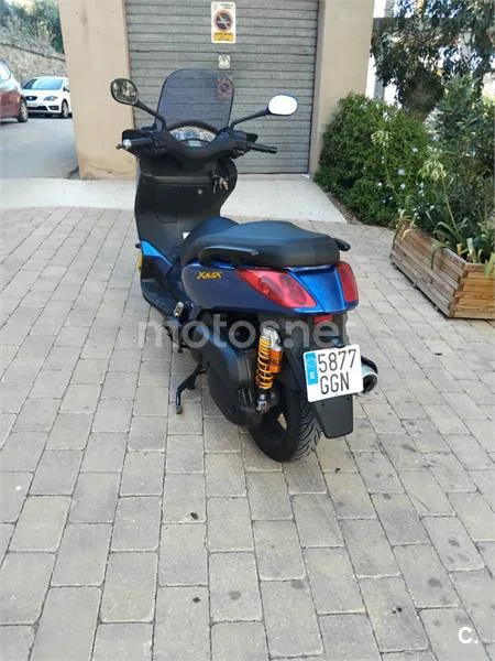 Yamaha XMAX 125 - Vista 4