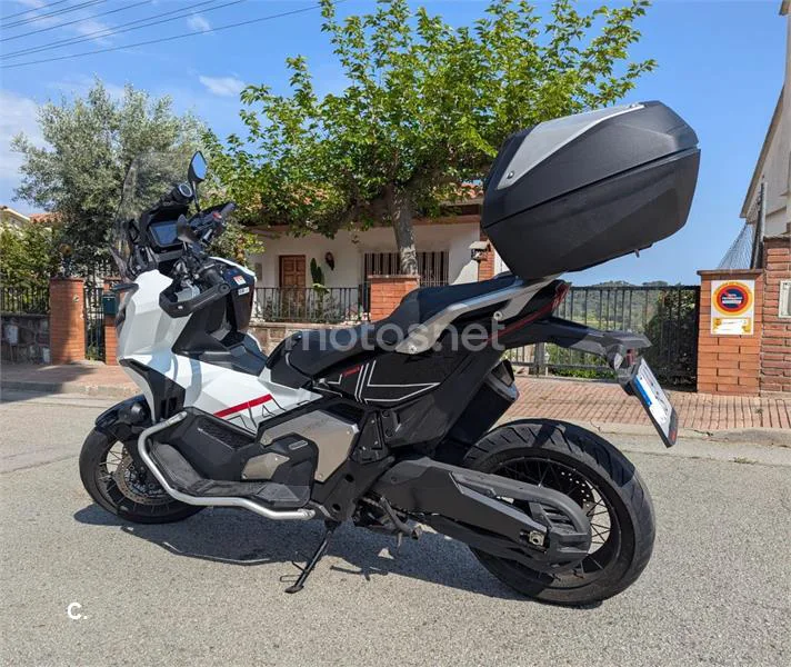 Honda X-ADV - Vista 6