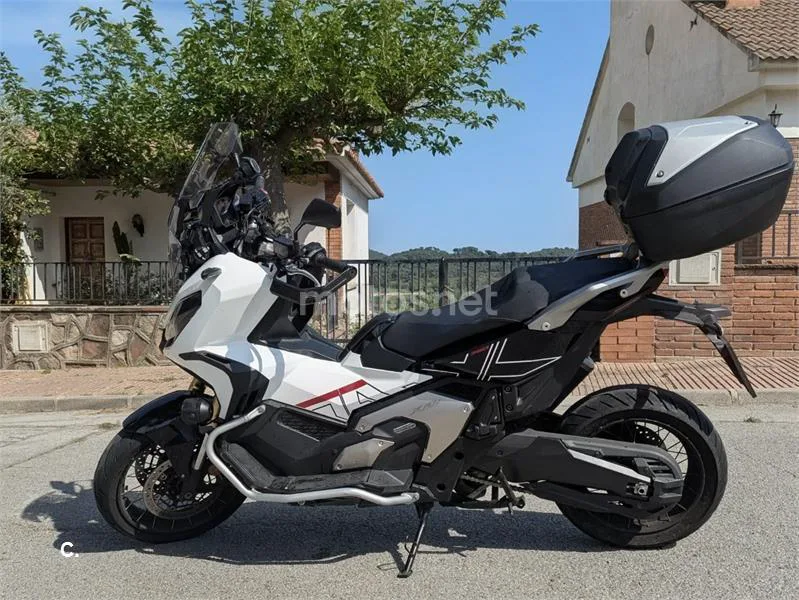 Honda X-ADV - Vista 8