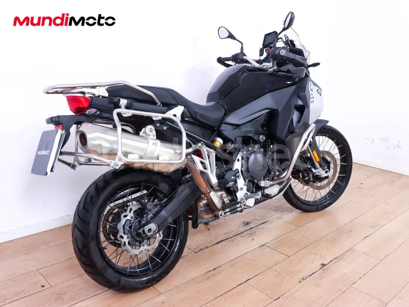 BMW F 900 GS - Vista 3