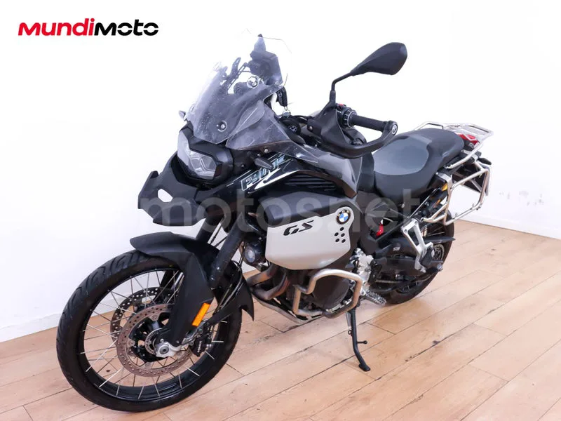 BMW F 900 GS - Vista 7